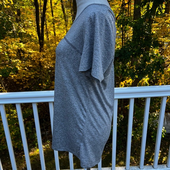 Kimmery Women’s Short Sleeve Shirt Round Neck Criss Cross Back Gray Large Loose - Picture 6 of 7